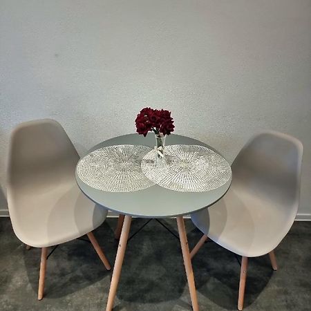 ブラチスラヴァUtulny Byt V Super Lokaliteアパートメント エクステリア 写真